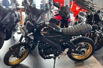 125 XSR LEGACY 125 MT kat. B HIT 2023 Salon Bielsko Biała