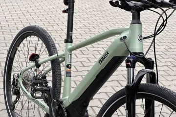 Rower miejski elektryczny YAMAHA CrossCore RC Dostępny Bielsko