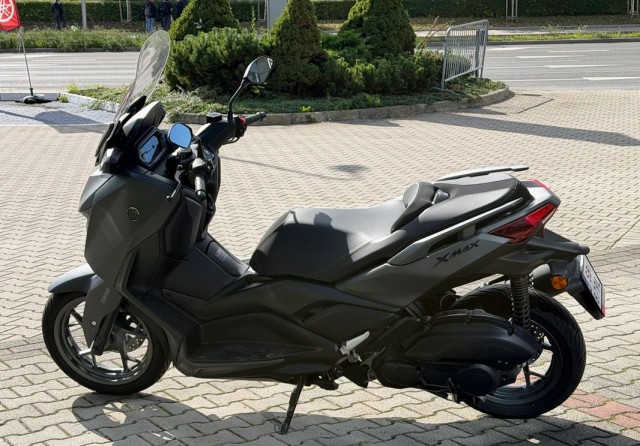 yamaha